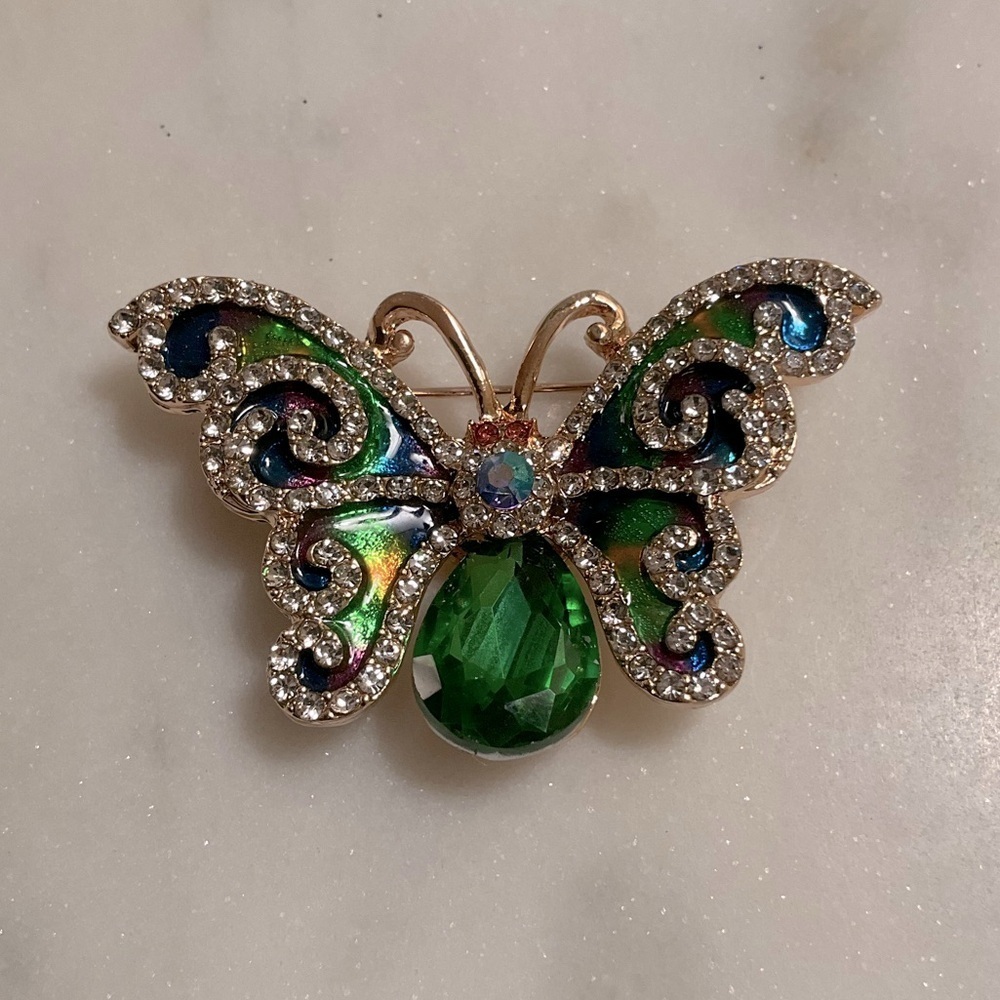 Gold Toned Butterfly Brooch - Picture 1 of 3